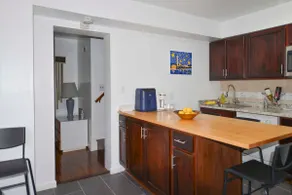 A remodeled guest house to stay in DC area - Image 4