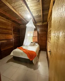 Birdsong Cabin (wooden house) - Image 5