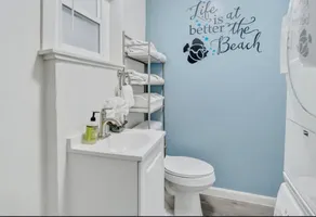 Cozy 1BR Bungalow by the beach, coffee, and dining - Image 4