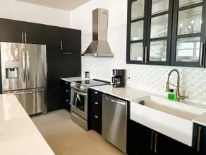 N1 Condos - Image 3