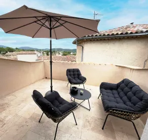 Beautiful air-conditioned Village House, terrace - Image 2