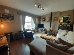 Holley House, lovely family home. perfect location - Image 2