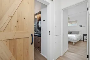 Steps From Beach, Panoramic Ocean Views & Parking - Image 5