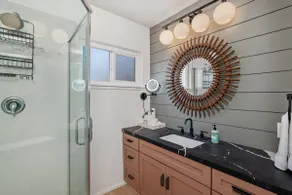 Steps From Beach, Panoramic Ocean Views & Parking - Image 4