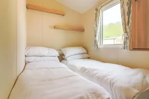 Beachside caravan - Image 5