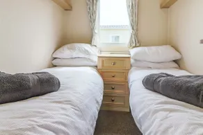 Beachside caravan - Image 4