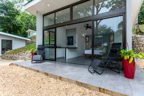 Villa overlooking the waterfall and jungle - Image 2