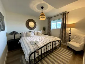 Cozy Lakeview Suite - Image 3