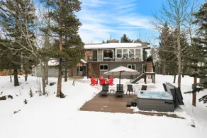 4BR Hot Tub + Sauna · Mtn Views Near Red Rocks - Image 3
