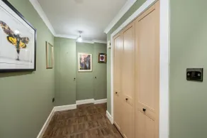 Luxury central flat with ensuite - Image 4