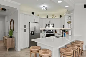 The Fitz - Stylish 3Br, 2Ba with pool.  Walk to beach. Great views. - Image 3
