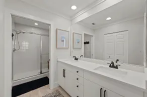 The Fitz - Stylish 3Br, 2Ba with pool.  Walk to beach. Great views. - Image 5