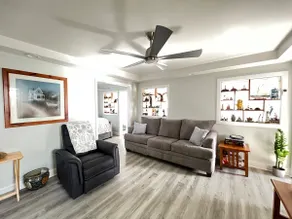Warm, Cozy, Beach Cottage on the Bay - Image 2