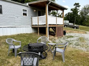Convenient, Comfortable and Cozy Home - Image 4