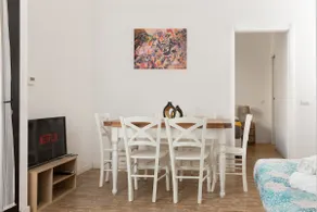 Exclusive Apartment Near Metro and Train Station - Image 5