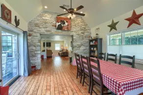 Beautiful & Relaxing Stone House on Beaver Creek - Image 2