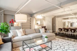 Modern Loft, 1700 SqFt. Location! - Image 3