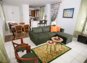 Luxury Chez-Moi - Image 3
