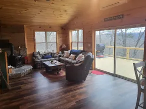 Mountain Top Cabin - Image 3