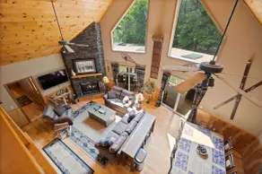 Bear Paw w/Lake Views & Hot Tub, - Image 2