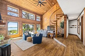 Lakeside Villa - Image 4