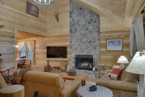 Cozy Cabin - Image 3