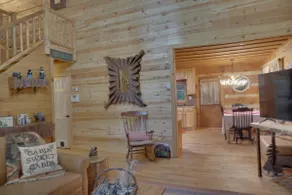 Cozy Cabin - Image 5