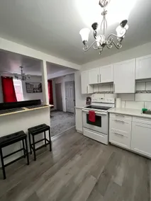 Stay In The Heart Of Thunder Bay - Image 3