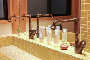 Limited to one group per day! Stay in a renovated, private, old house - Image 5