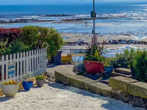 Beach Cottage - Image 2