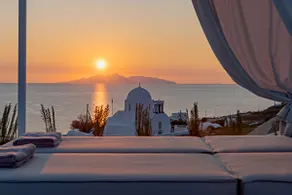 Santorini's Rising Sun Private Villa - Image 5