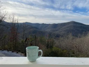Cowee Cliff House - Image 4