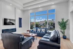 Luxury Canal-Front Home with Heated Pool Spa Bicycles - Image 3