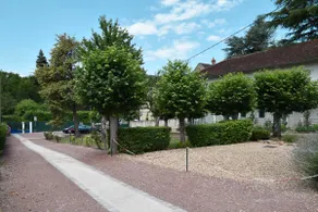 City Center 1BR Apartment in La Roche-Posay - Image 4