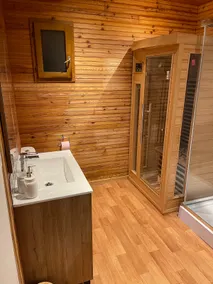 Romantic cottage with sauna and outdoor hot tub - Image 4