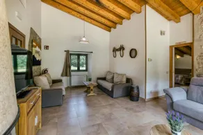 Rural house in the Bianya Valley - Image 4