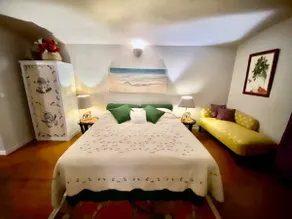 Apartment in perfect city location. - Image 2