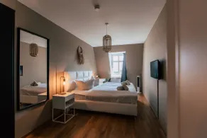 *Grand Rooftop* Large & luxurious with rooftop terrace - Image 3