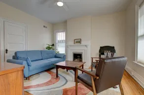 Downtown Hampton Court Unit 4 - Image 2