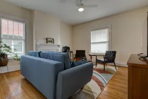 Downtown Hampton Court Unit 4 - Image 5