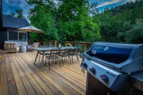 Raven River House - EV Charger and River Front - Image 4