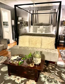 Comfy, cozy duplex apt in old home downtown Easley - Image 2