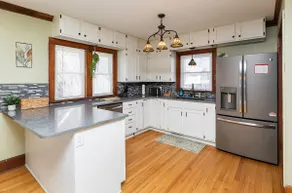 Charming Beaverdale 4BR/2BA in central DSM - Safe & Cozy - Image 3