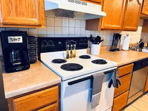 Wise Town-view Apartment - Image 5