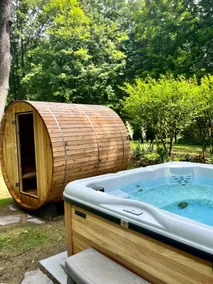 Hot tub & sauna, pet friendly, 1/2m to Hagar Beach - Image 5