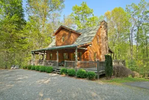 Tucked Away, Cozy-Pet Friendly-Mountain Getaway Minutes to Downtown Blue Ridge - Image 3