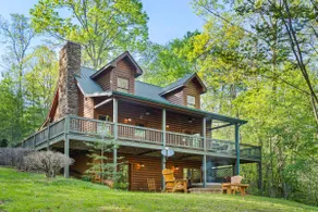 Tucked Away, Cozy-Pet Friendly-Mountain Getaway Minutes to Downtown Blue Ridge - Image 2