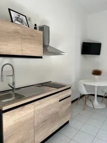One-bedroom apartment in the pedestrian zone - Image 2