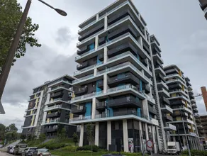 Waterfront Residence Free Private Parking - Image 5