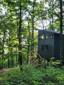 Luxurious modern cabin on 16 acres near Penn State - Image 4
